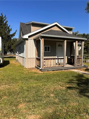 $148,000 | 711 Main Street, Henrietta, MO 64036