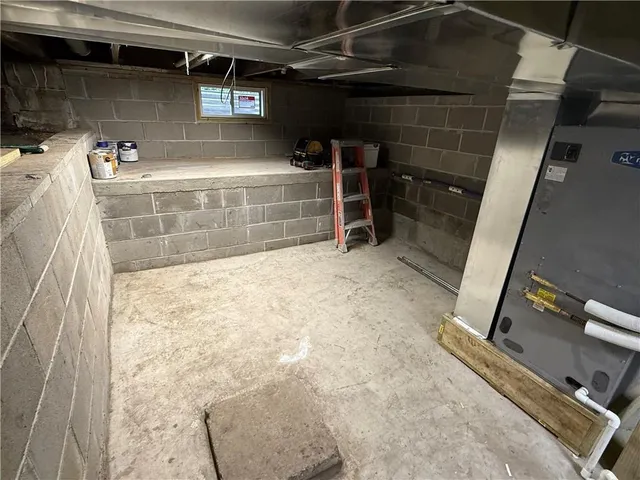 $148,000 | 711 Main Street, Henrietta, MO 64036