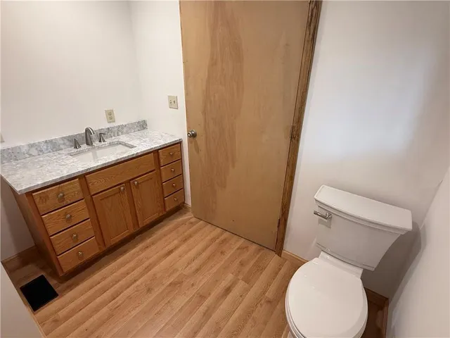 $148,000 | 711 Main Street, Henrietta, MO 64036