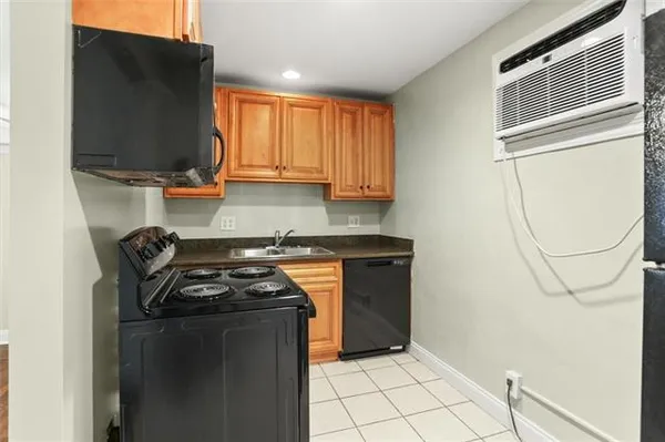 $875 | 235 Central Avenue, Unit 12, Jefferson, LA 70121