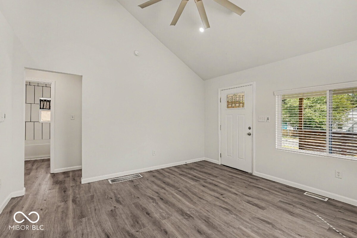 3324 Ralston Avenue Indianapolis, IN 46218 - Photo 3 of 25 Gallery Image 3