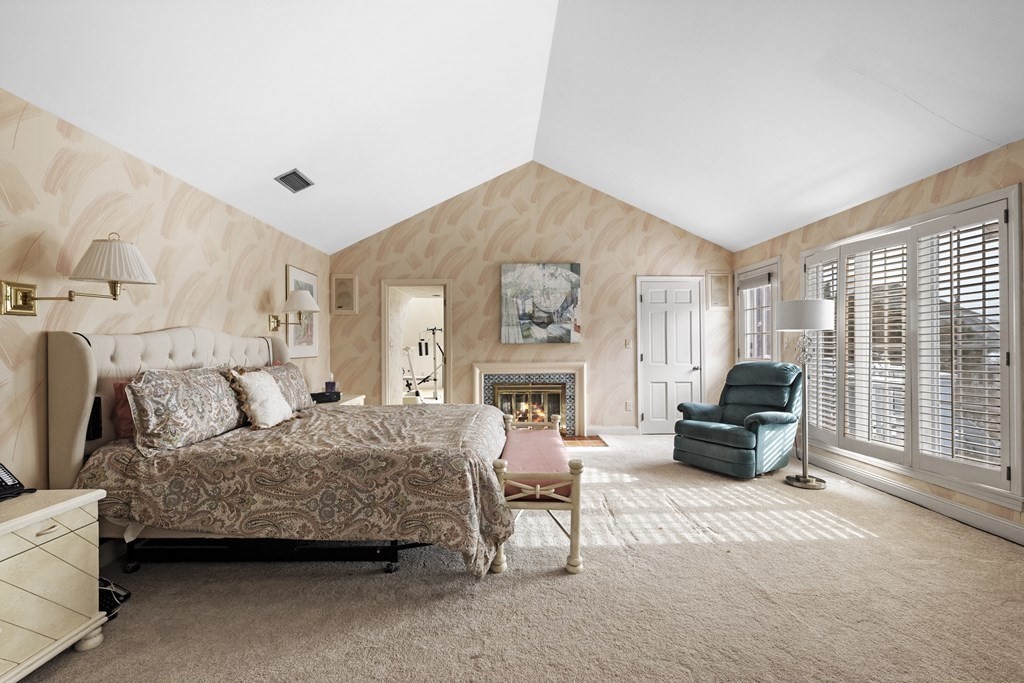 39 Littles Point Road Swampscott, MA 01907 - Photo 17 of 27 Gallery Image 17