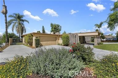 1156 Lyndhurst Drive Riverside, CA 92507 - Photo 5 of 14