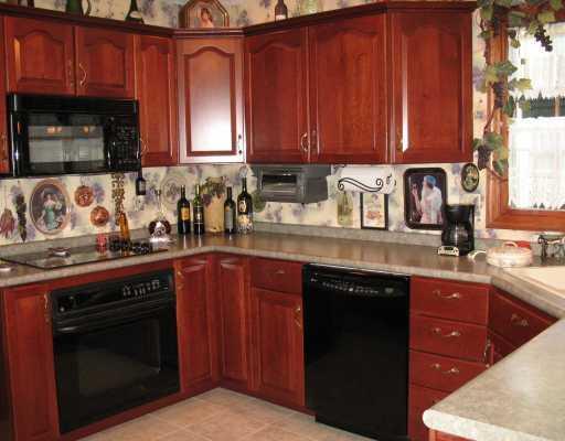264 McChain Road Finleyville, PA 15332 - Photo 6 of 18 Kitchen.