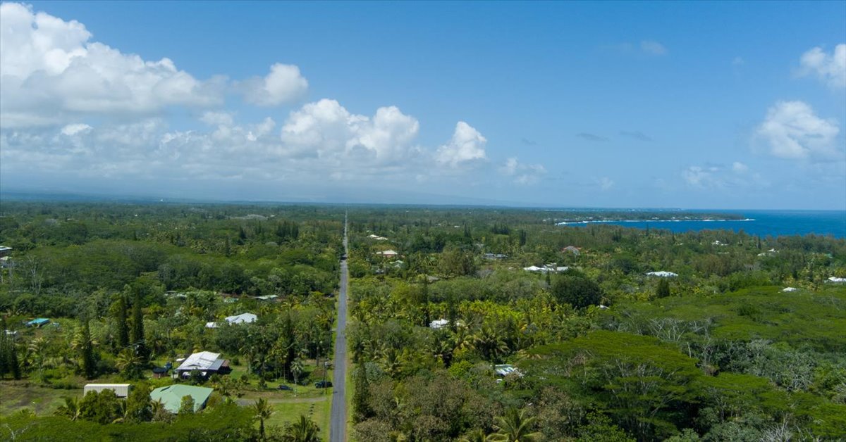 1401 3rd Avenue Keaau, HI 96749 - Photo 7 of 15 a view of a city