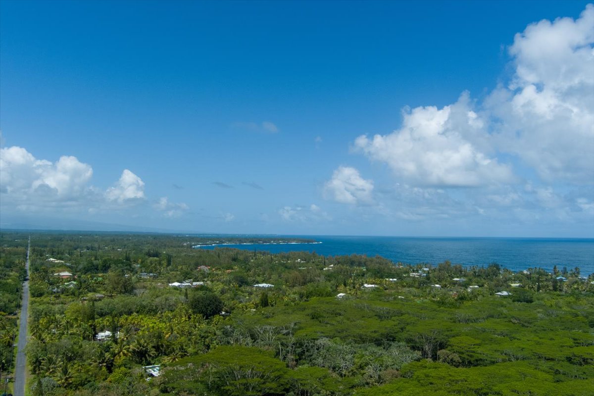 1401 3rd Avenue Keaau, HI 96749 - Photo 8 of 15 a view of a city