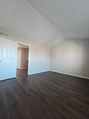 $2,700 | 3401 Kentshire Circle, Unit 3401, Aurora, IL 60504