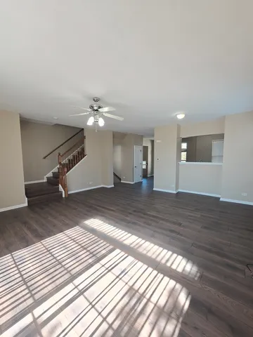 $2,700 | 3401 Kentshire Circle, Unit 3401, Aurora, IL 60504