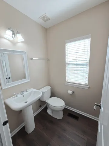 $2,700 | 3401 Kentshire Circle, Unit 3401, Aurora, IL 60504