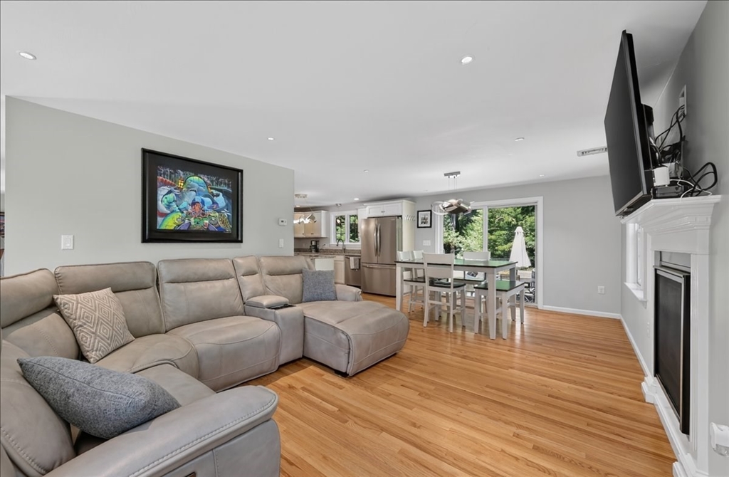 73 Ring Road Kingston, MA 02364 - Photo 6 of 34