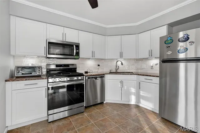 $254,500 | 1436 Whispering Creek Drive, Ballwin, MO 63021