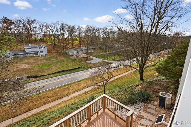 $254,500 | 1436 Whispering Creek Drive, Ballwin, MO 63021