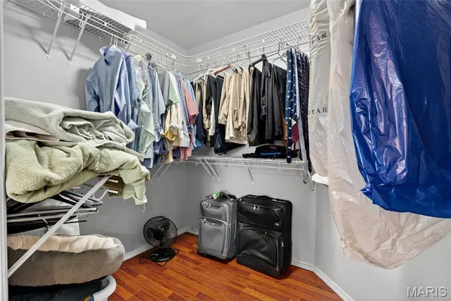 $254,500 | 1436 Whispering Creek Drive, Ballwin, MO 63021