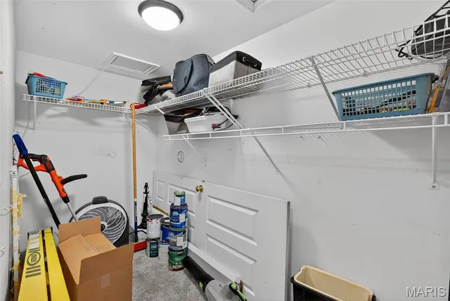 $254,500 | 1436 Whispering Creek Drive, Ballwin, MO 63021