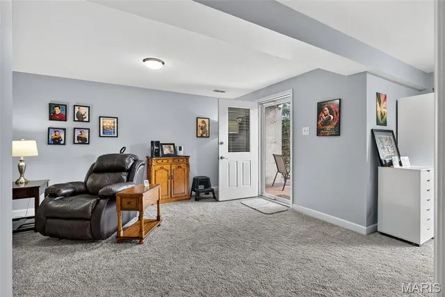 $254,500 | 1436 Whispering Creek Drive, Ballwin, MO 63021