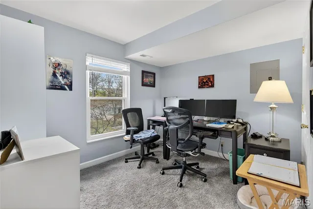 $254,500 | 1436 Whispering Creek Drive, Ballwin, MO 63021