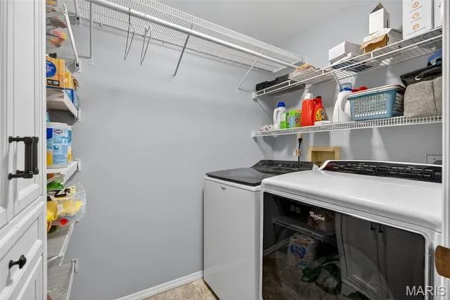 $254,500 | 1436 Whispering Creek Drive, Ballwin, MO 63021