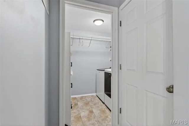 $254,500 | 1436 Whispering Creek Drive, Ballwin, MO 63021