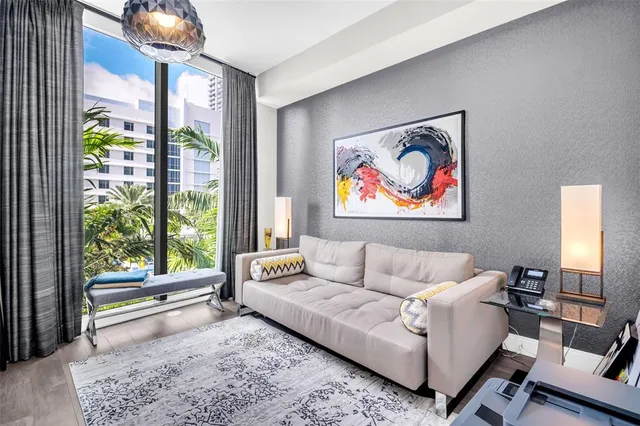 $14,000 | 100 1st Avenue North, Unit 901, St. Petersburg, FL 33701