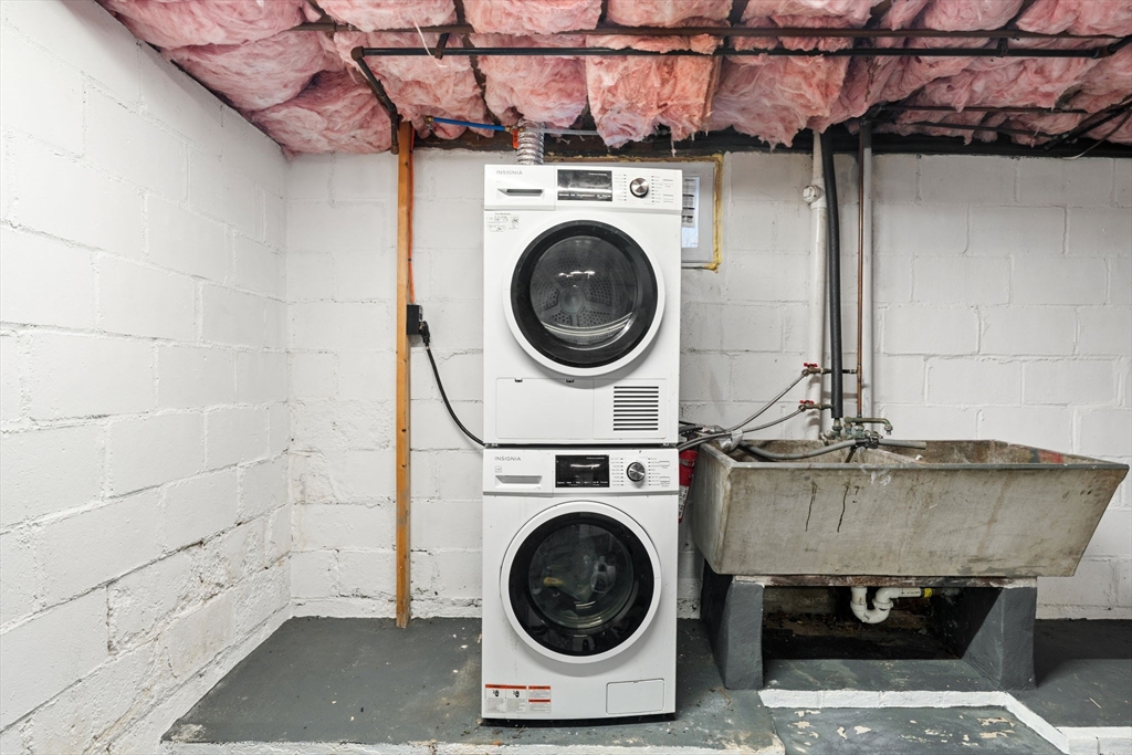 19 Cedar Street Beverly, MA 01915 - Photo 24 of 33 a utility room with dryer and washer