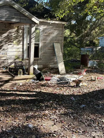 a backyard of a house