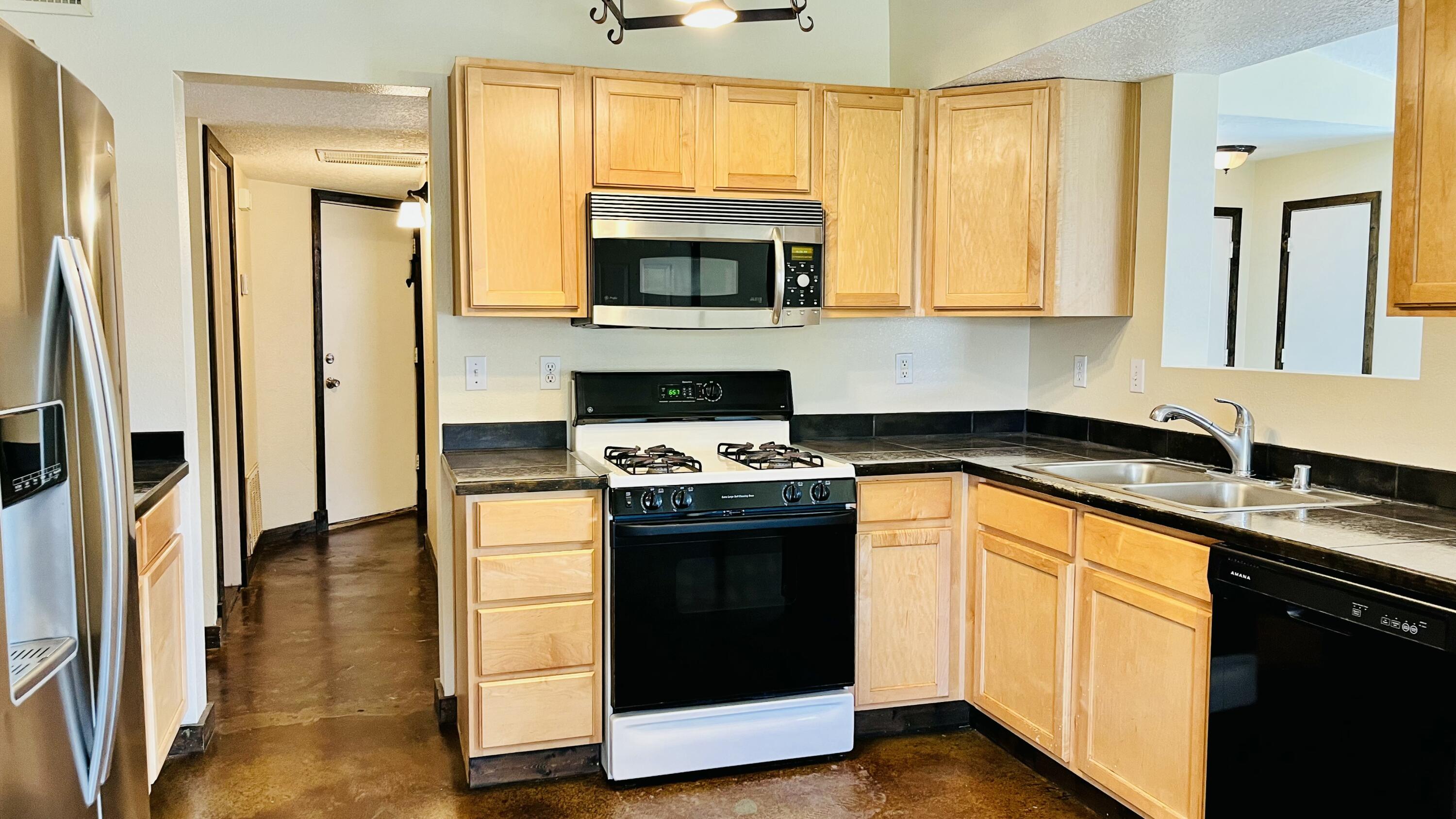 5600 Mesa Ridge Road Northwest Albuquerque, NM 87114 - Photo 15 of 28 Gallery Image 15