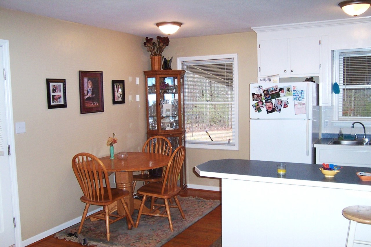 3385 Bethany Road Boones Mill, VA 24065 - Photo 3 of 10 Eat-in area