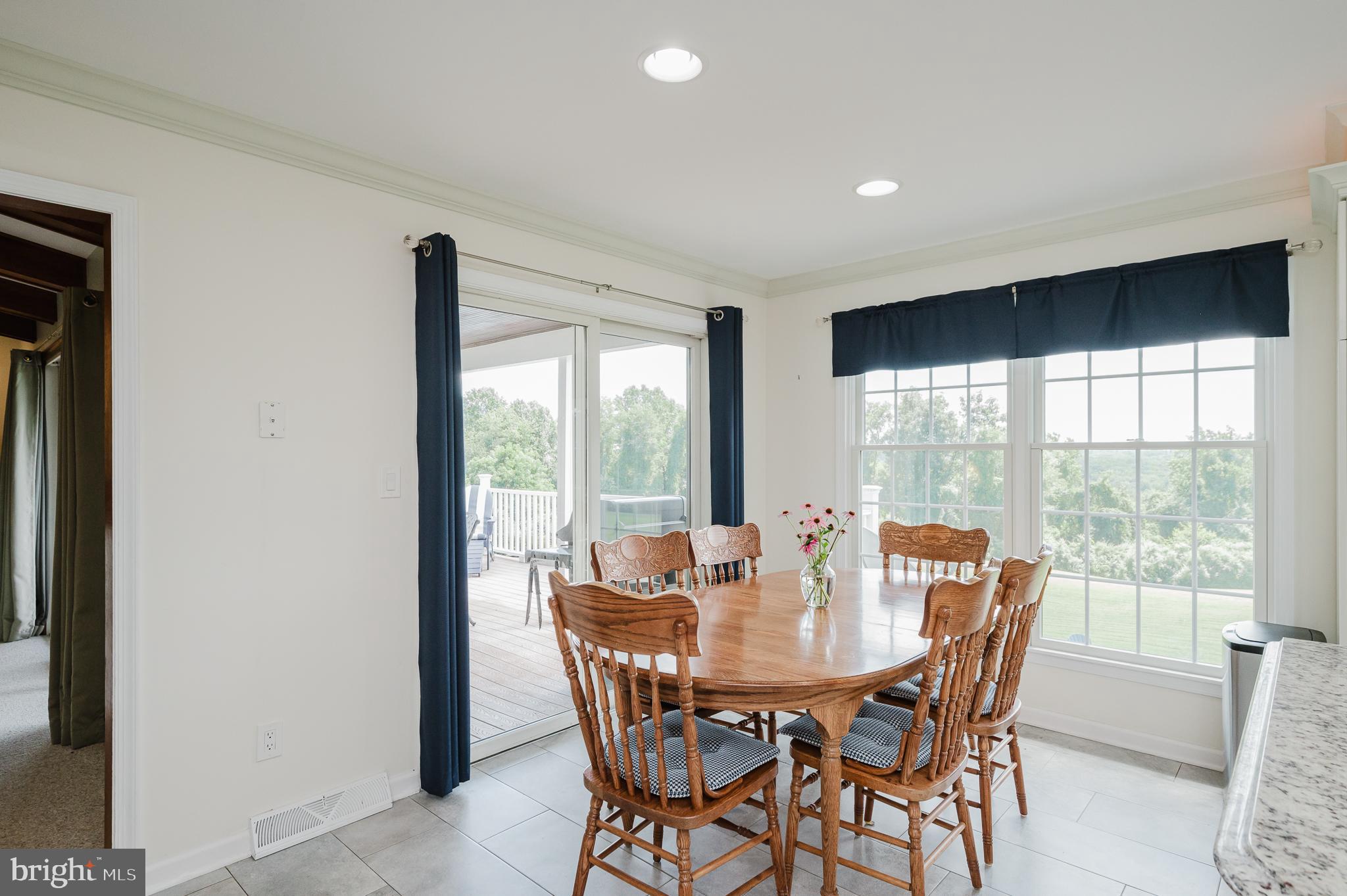 17007 Wesley Chapel Road Monkton, MD 21111 - Photo 19 of 54 Breakfast Area