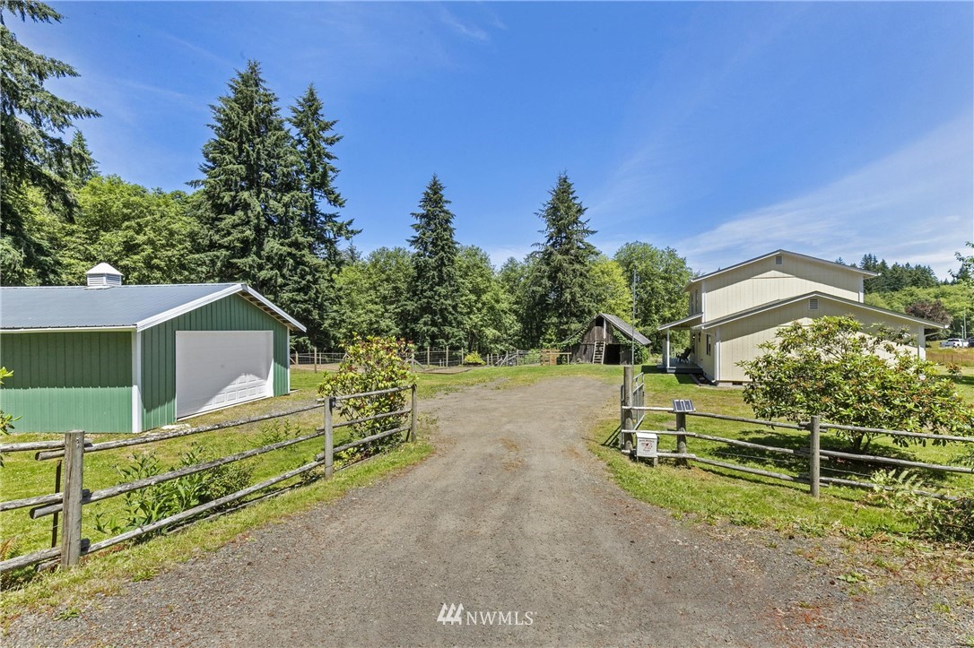 7255 Southeast King Road Port Orchard, WA 98367 - Photo 2 of 40 Gallery Image 2