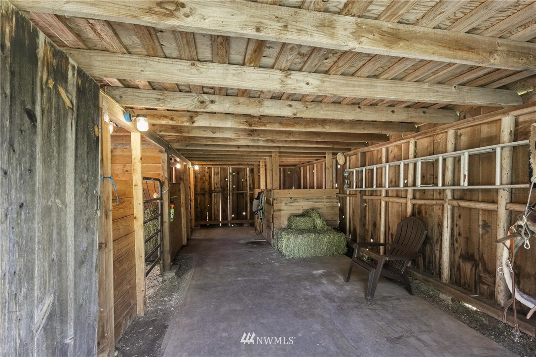 7255 Southeast King Road Port Orchard, WA 98367 - Photo 27 of 40 Gallery Image 27
