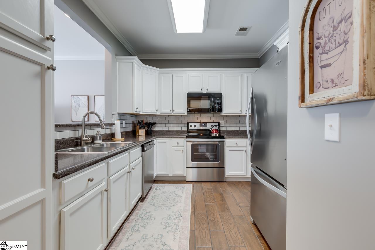 134 Trailside Lane Greenville, SC 29607 - Photo 14 of 35 Gallery Image 14