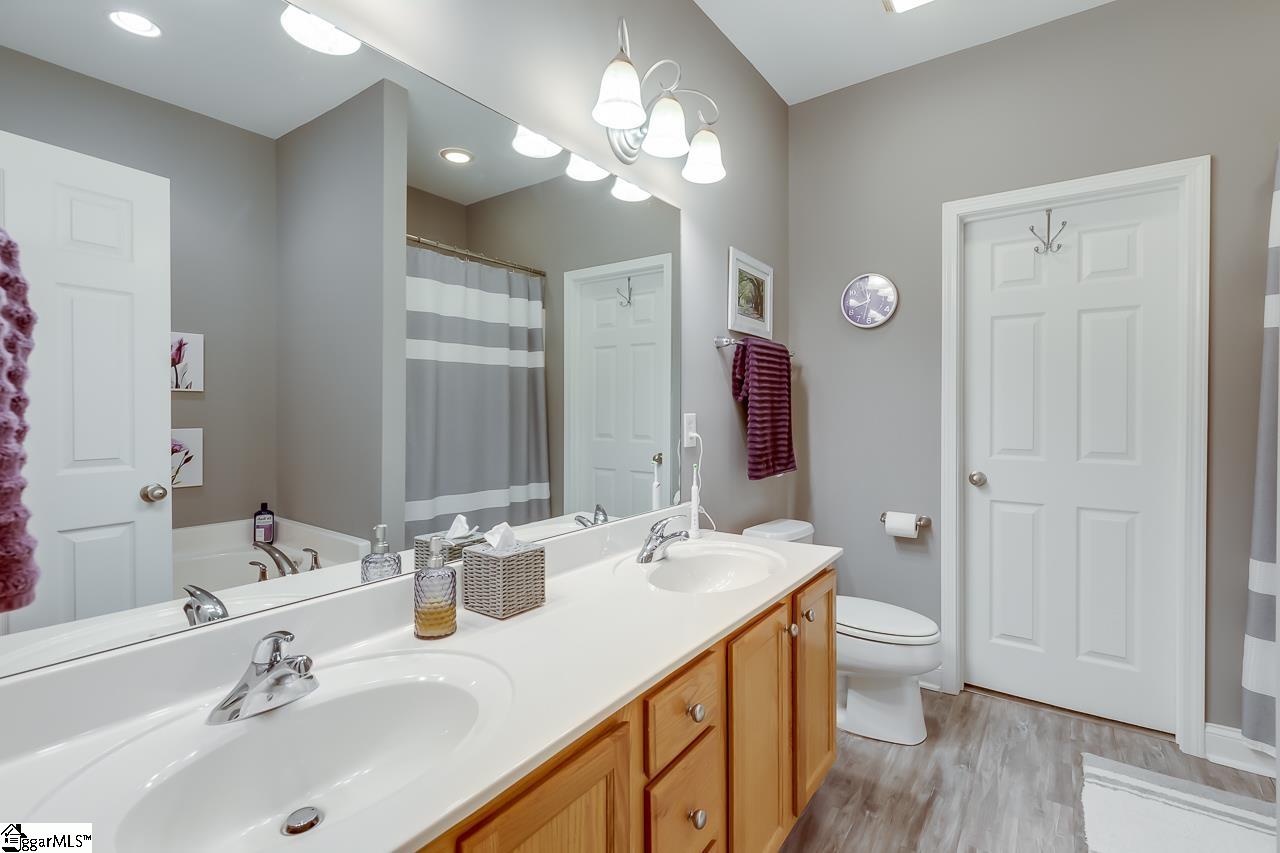134 Trailside Lane Greenville, SC 29607 - Photo 21 of 35 Gallery Image 21