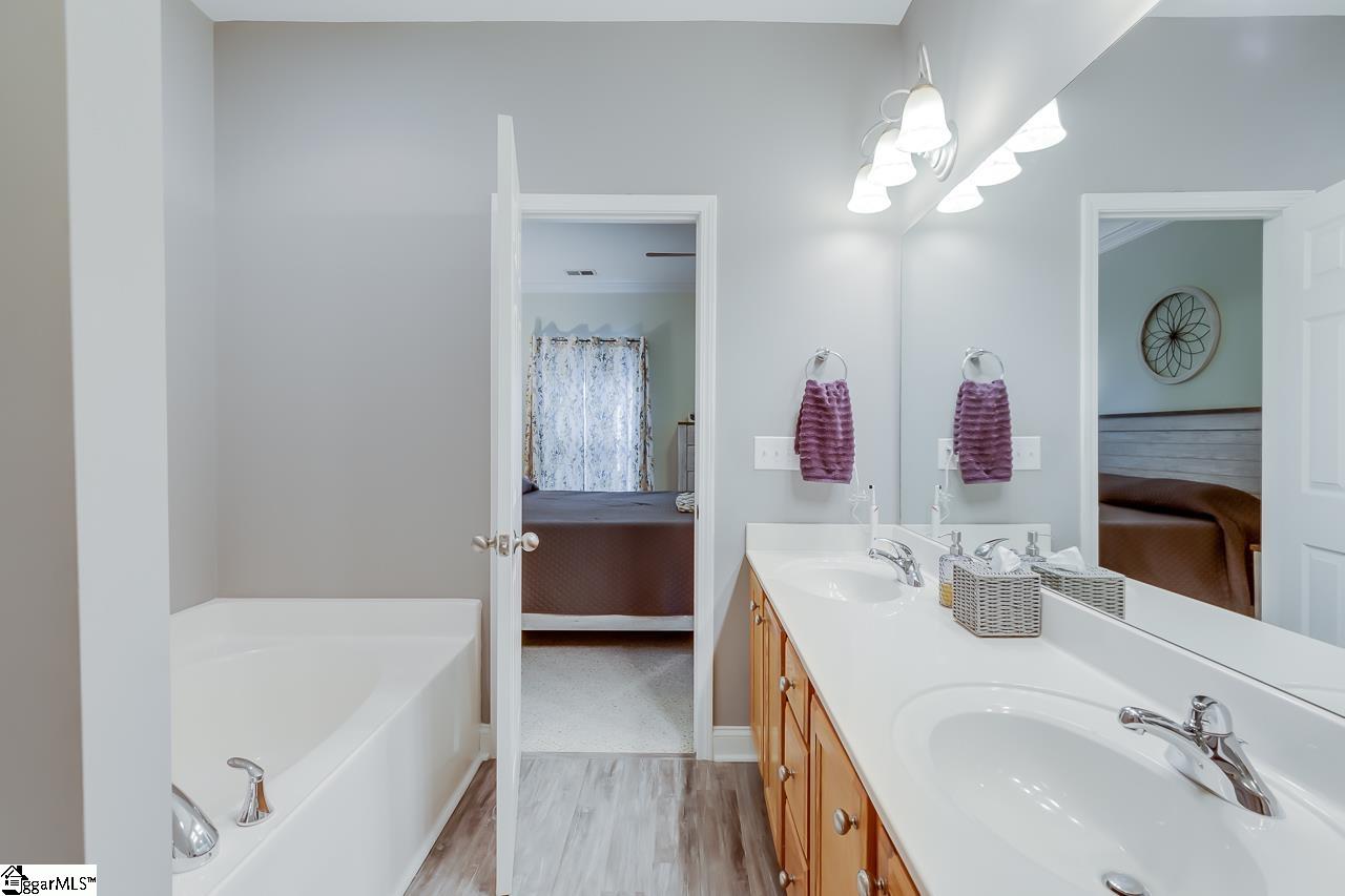 134 Trailside Lane Greenville, SC 29607 - Photo 23 of 35 Gallery Image 23