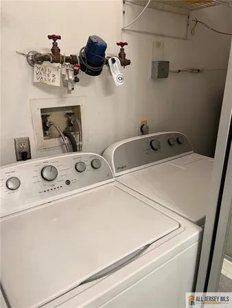 $2,400 | 27 Benjamin Franklin Drive, Unit C, Monroe Township, NJ 08831