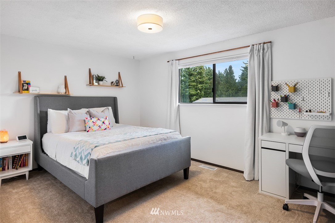 20105 107th Avenue Northeast Bothell, WA 98011 - Photo 21 of 38 Gallery Image 21