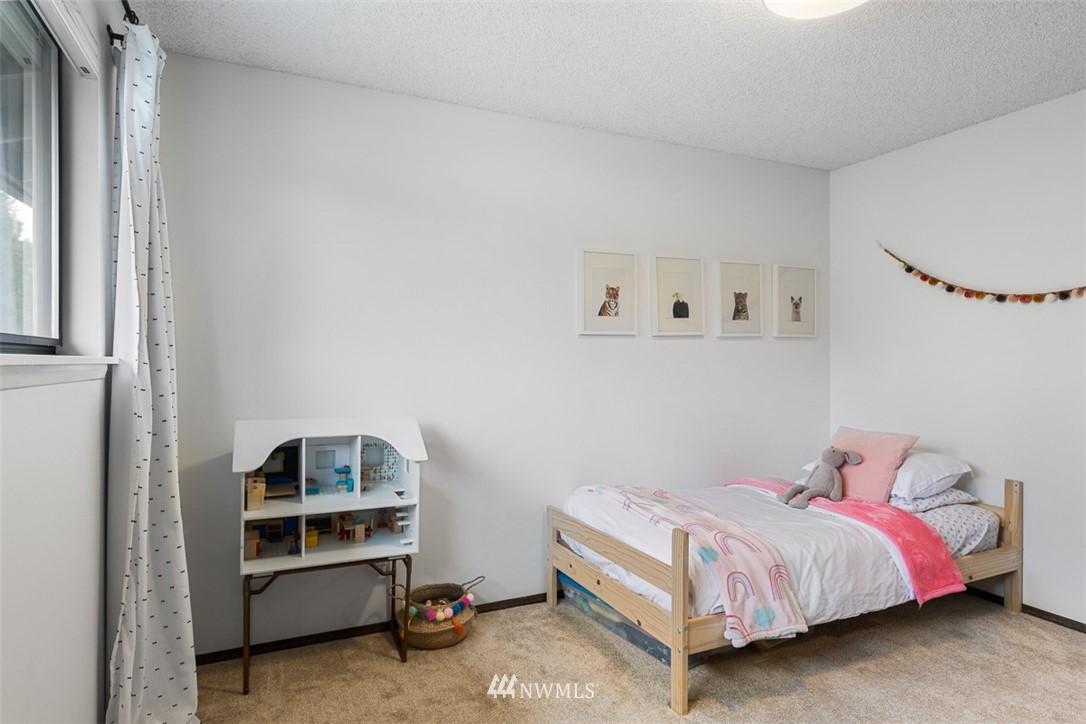 20105 107th Avenue Northeast Bothell, WA 98011 - Photo 24 of 38 Gallery Image 24