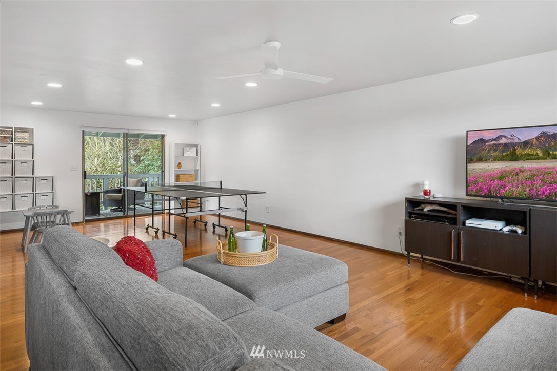 20105 107th Avenue Northeast Bothell, WA 98011 - Photo 29 of 38 Gallery Image 29