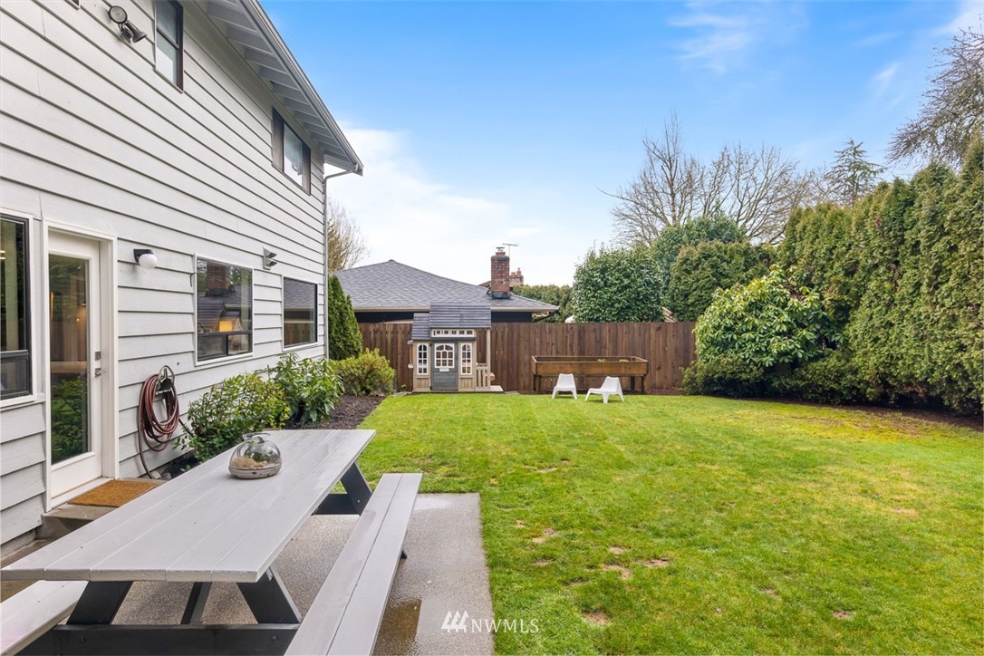 20105 107th Avenue Northeast Bothell, WA 98011 - Photo 33 of 38 Gallery Image 33