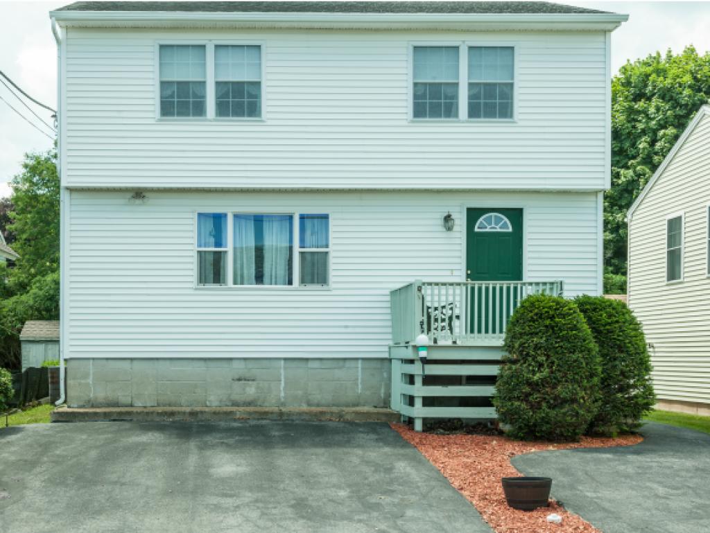 15 Kerry Road York, ME 03909 - Photo 8 of 25 Gallery Image 8