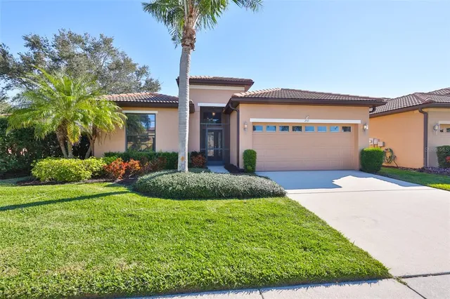 $400,000 | 250 Silver Falls Drive, Apollo Beach, FL 33572