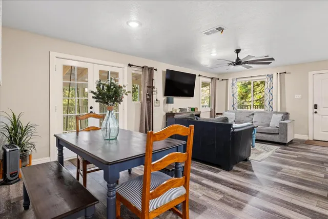 a view of a workspace with furniture