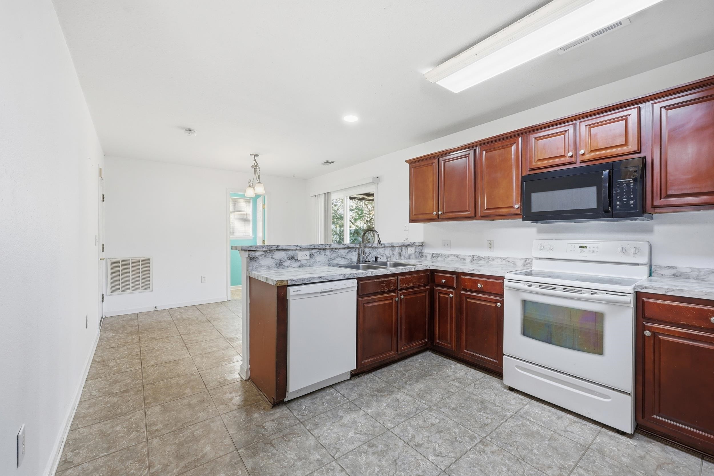 4456 West Walkerton Road Myrtle Beach, SC 29579 - Photo 6 of 32