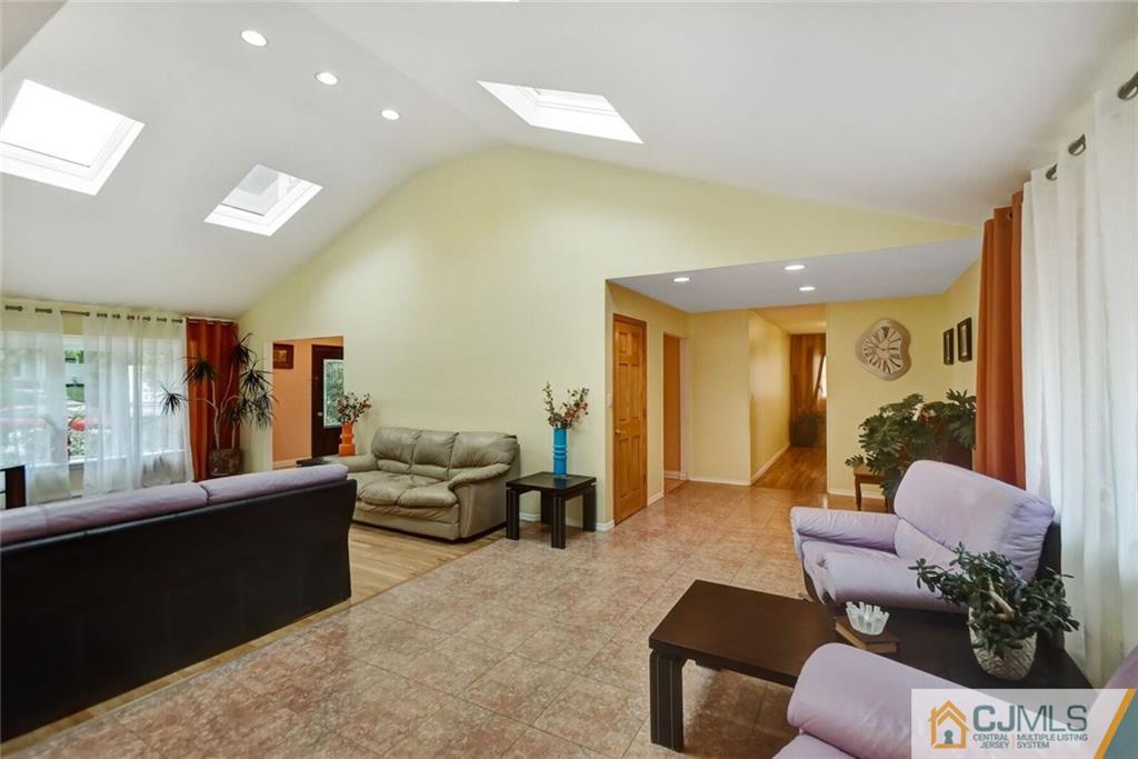 6 Packard Road East Brunswick, NJ 08816 - Photo 2 of 24 Gallery Image 2