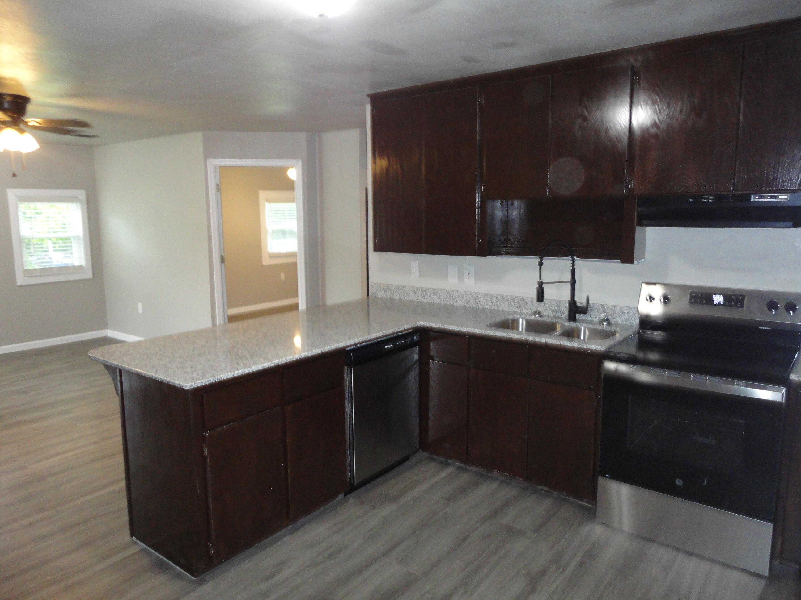 445 River Road Vinita, OK 74301 - Photo 3 of 26 DSC03462