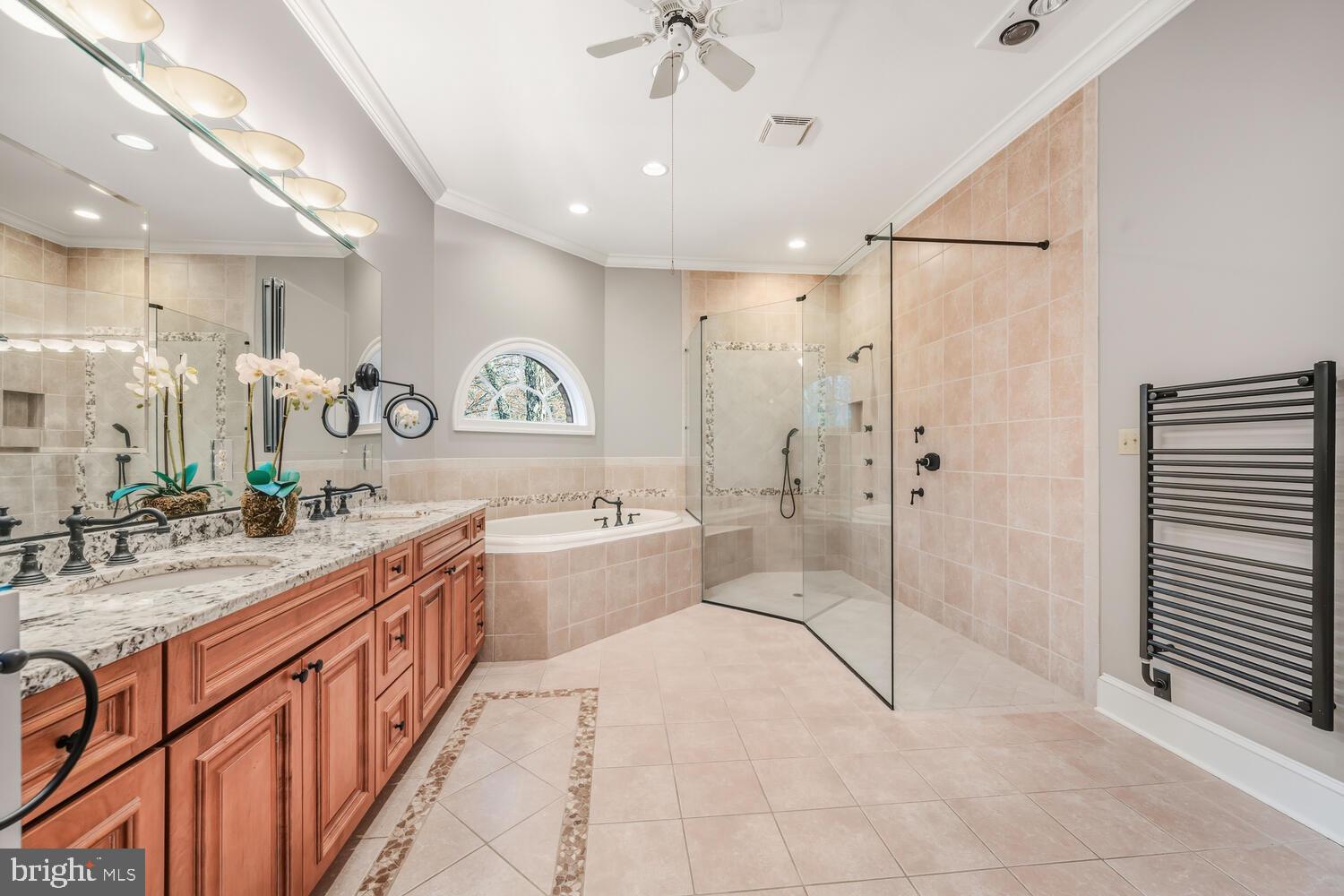 23961 Lynnewood Drive St. Michaels, MD 21663 - Photo 59 of 81 Soaking tub and walk in tile s hower