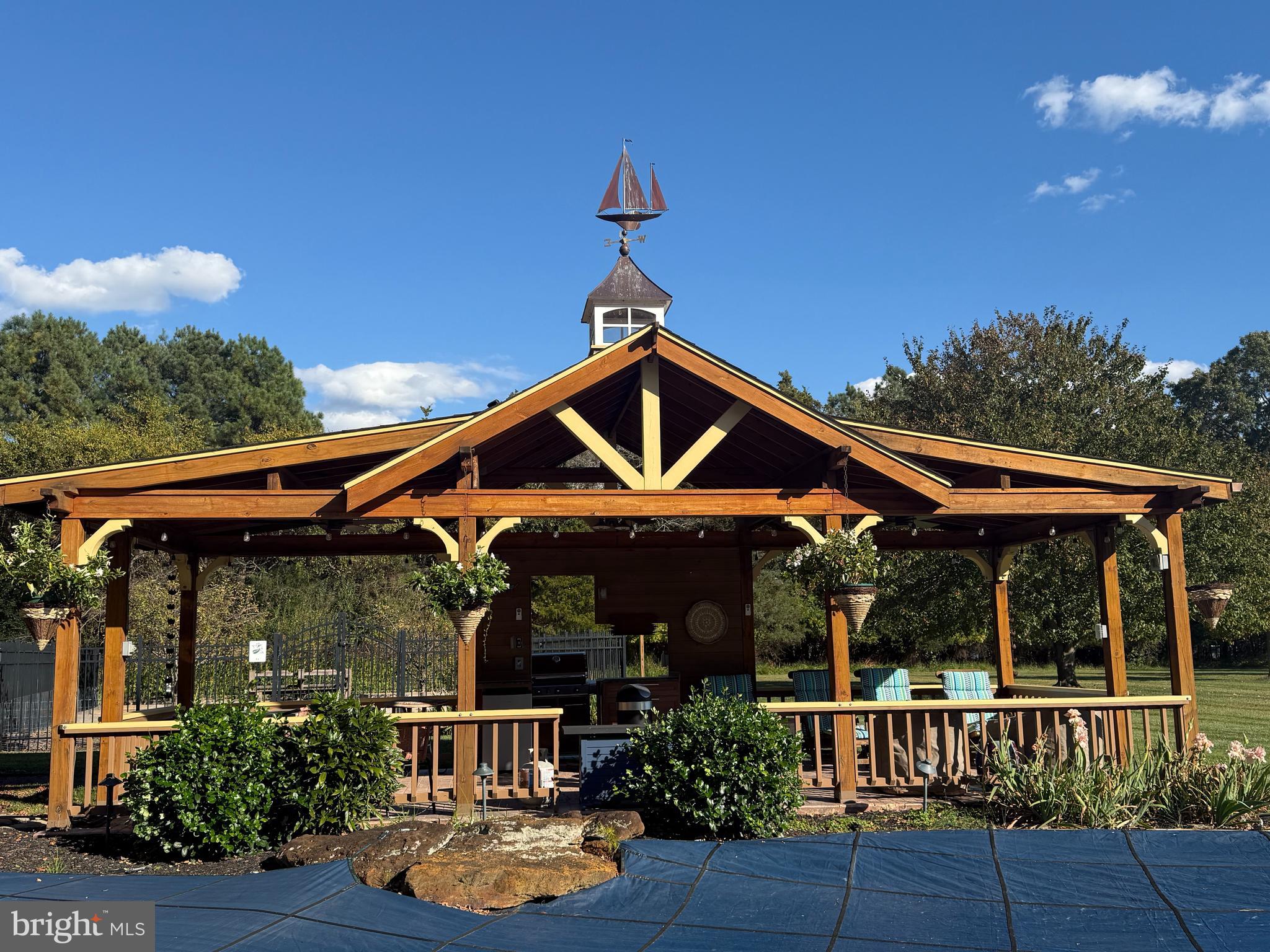 23961 Lynnewood Drive St. Michaels, MD 21663 - Photo 67 of 81 a front view of a house with garden
