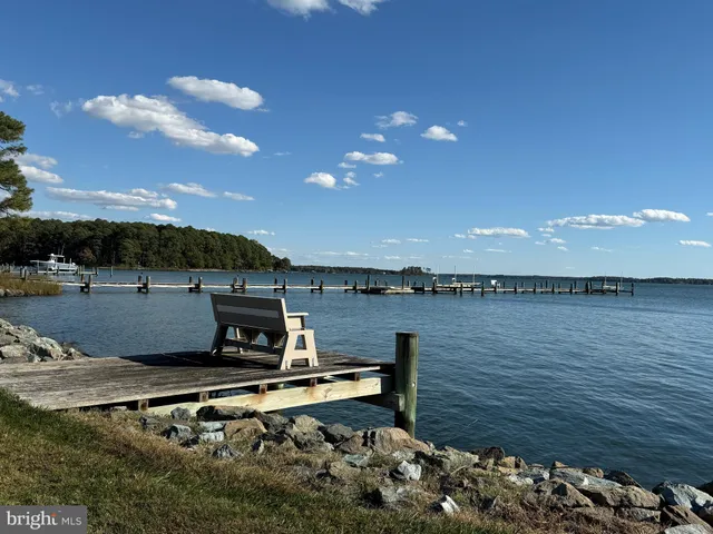 $3,100,000 | 23961 Lynnewood Drive, St. Michaels, MD 21663