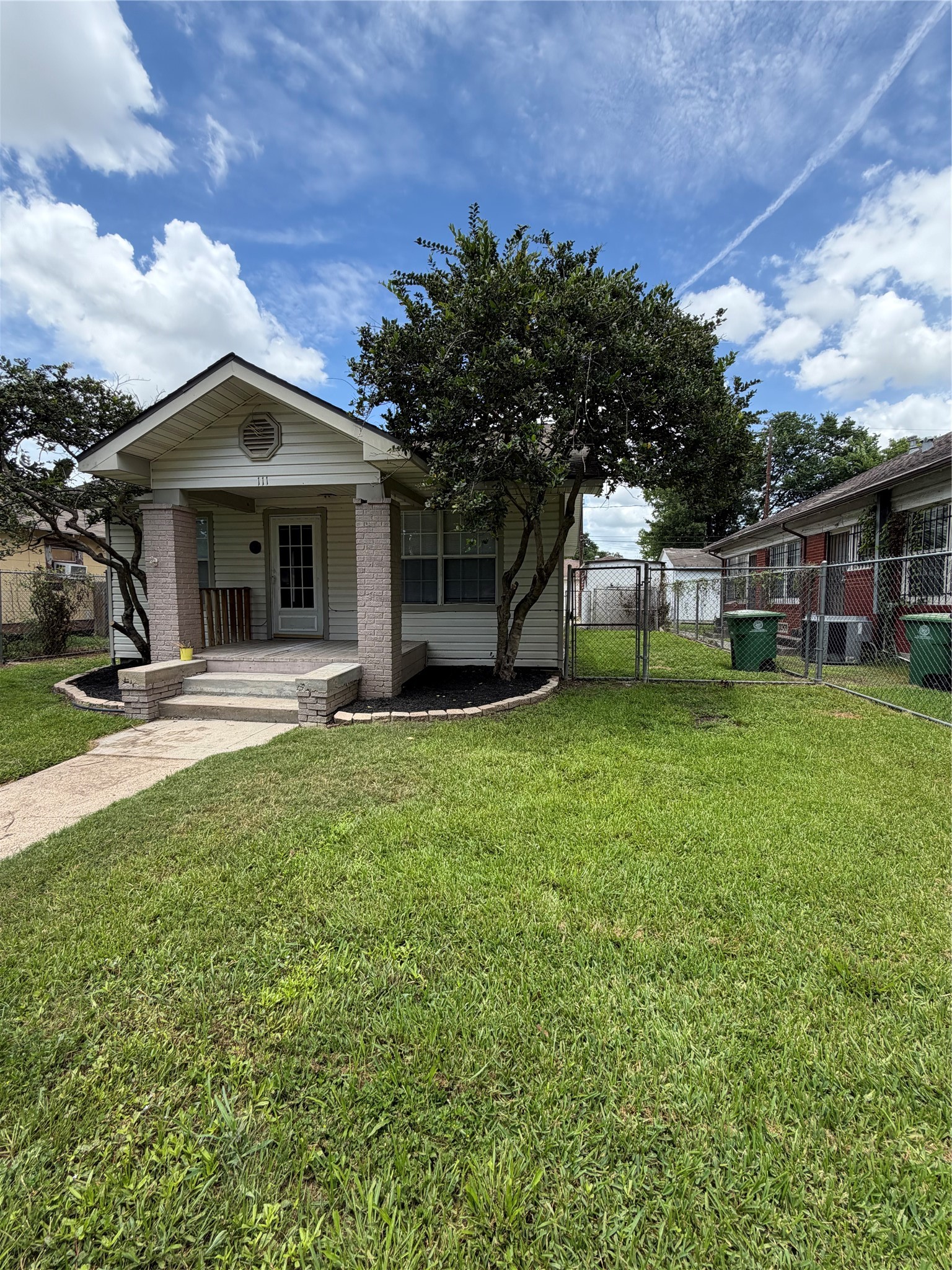 111 Inlane Street Houston, TX 77012 - Photo 6 of 33