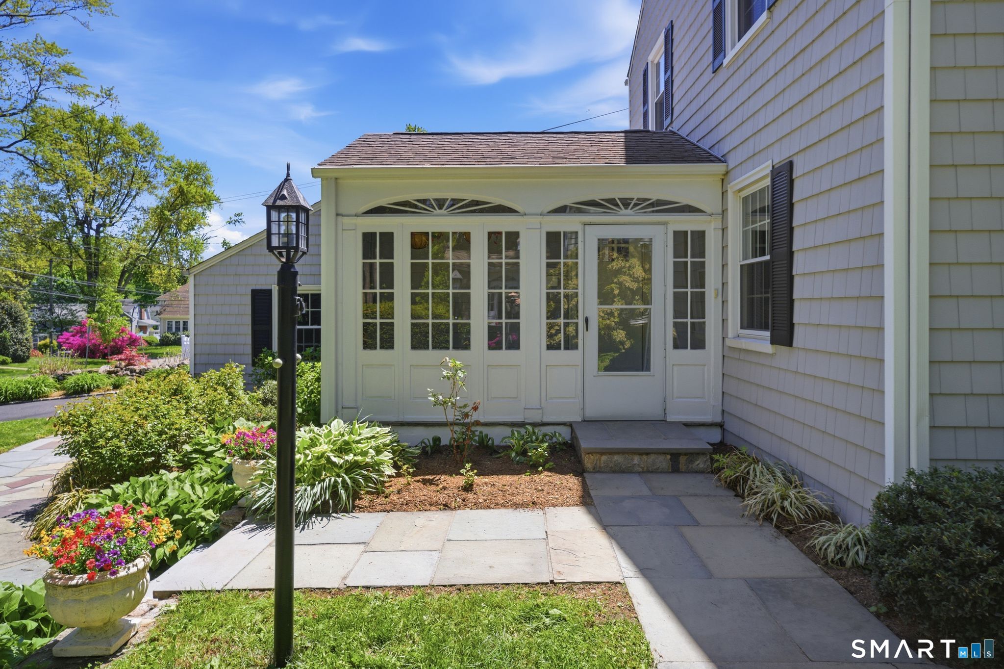 3 Knickerbocker Avenue Norwalk, CT 06855 - Photo 4 of 27