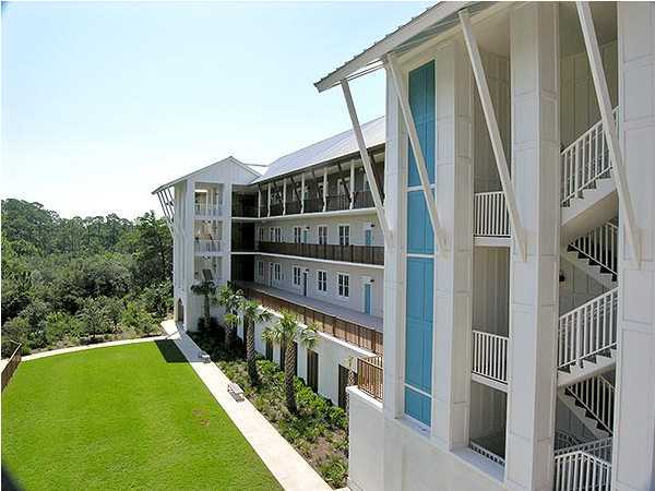2046 Hwy Santa Rosa Beach, Unit M2321 30A Santa Rosa Beach, FL 32459 - Photo 9 of 14 a view of balcony with small garden